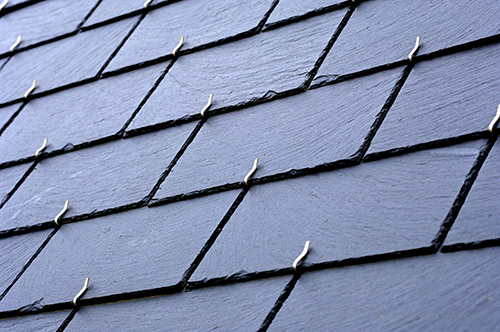 屋根材選びで迷ったら 瓦とスレートはどちらを選ぶべき 選ぶ際の4つのポイント 外壁塗装 屋根塗装 リフォームの見積もりなら外壁塗装ネット